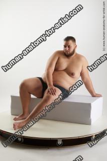 sitting reference ronaldo biggato 08